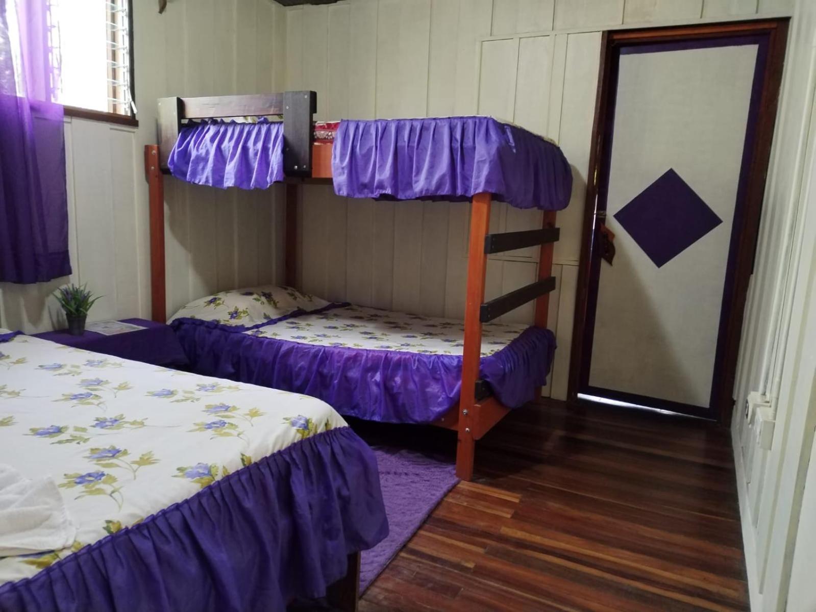 Pension Y Cabinas Colibri B&B Costa Rica Monteverde Esterno foto